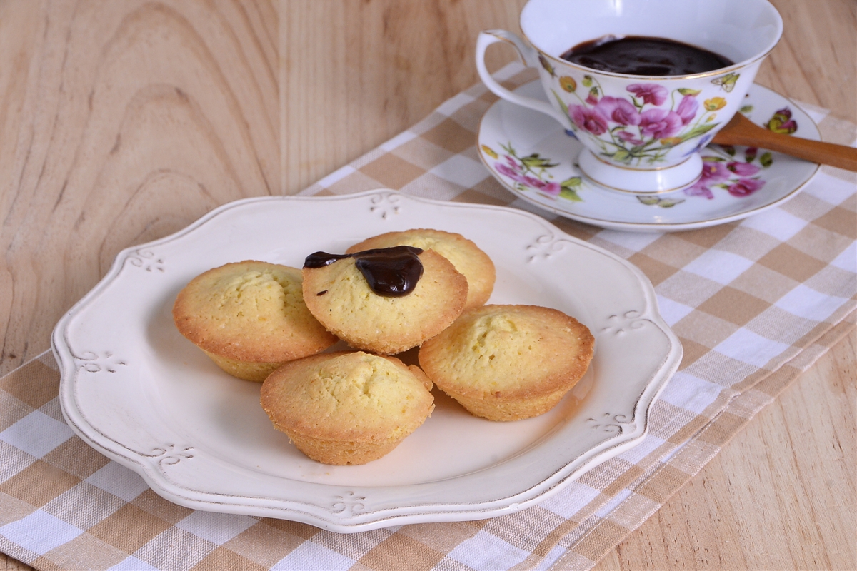 Madeleines de París y chocolate caliente El Gourmet