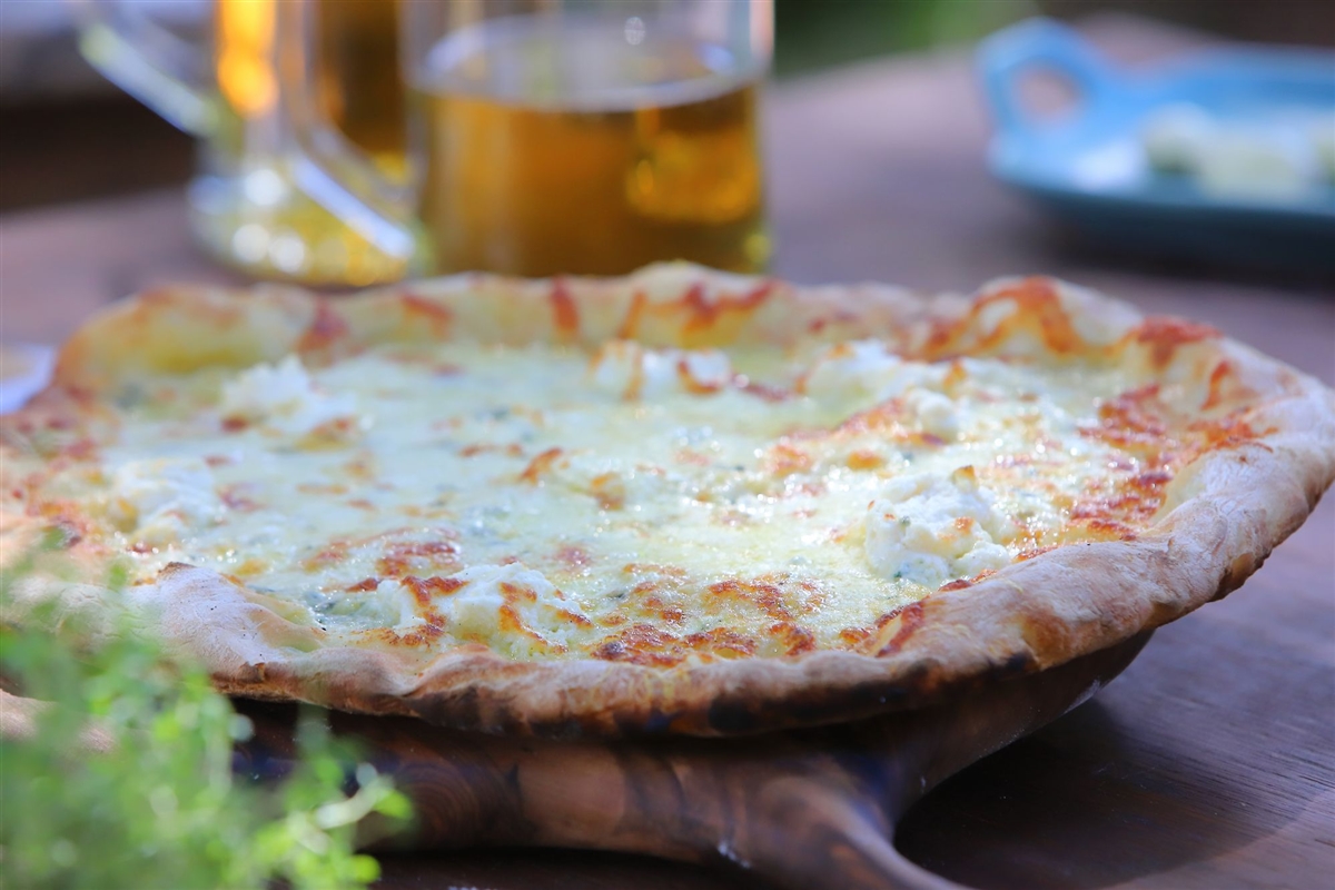 Pizza Cuatro Quesos por Los Petersen El Gourmet