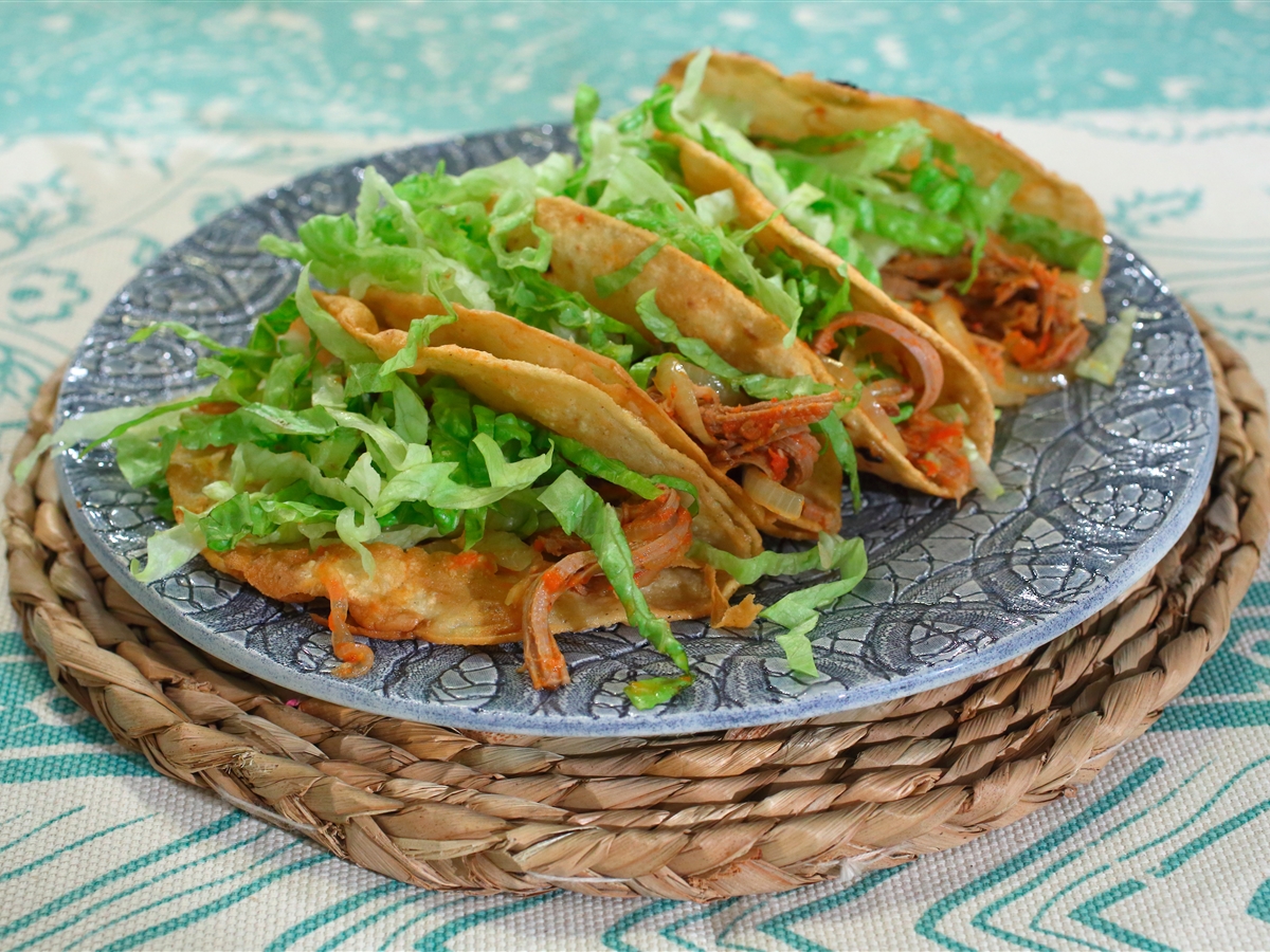 Tacos de tinga de res El Gourmet